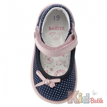 Купити Туфлі в дрібний горошок для дівчинки Bartek 17-11831/1N8 на КідБутік Туфлі в дрібний горошок для дівчинки Bartek 17-11831/1N8