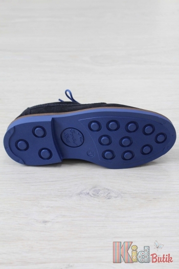 Купить Туфли тёмно-синие с контрастной подошвой Bartek 18-28517/SZ/W28 на КидБутик Туфли тёмно-синие с контрастной подошвой Bartek 18-28517/SZ/W28