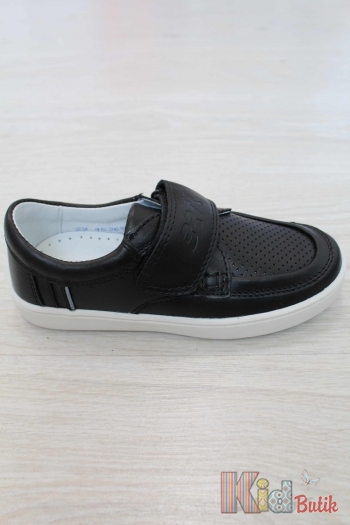 Купити Мокасини чорні на білій підошві для хлопчика Bartek 18-45369/SZ/06R на КідБутік Мокасини чорні на білій підошві для хлопчика Bartek 18-45369/SZ/06R