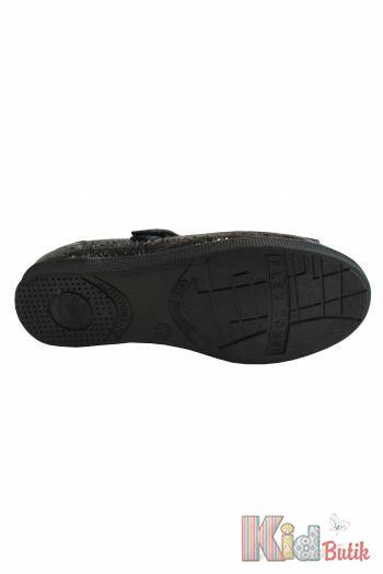 Купить Туфли для девочки черные лакированные жатые Kemal Pafi КР18-20.132/3(994чор. лак) на КидБутик Туфли для девочки черные лакированные жатые Kemal Pafi КР18-20.132/3(994чор. лак)
