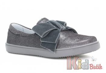 Купить Слипоны серебристые с велюровым бантом Bartek 19-45384/SZ/11M на КидБутик Слипоны серебристые с велюровым бантом Bartek 19-45384/SZ/11M