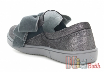 Купить Слипоны серебристые с велюровым бантом Bartek 19-45384/SZ/11M на КидБутик Слипоны серебристые с велюровым бантом Bartek 19-45384/SZ/11M