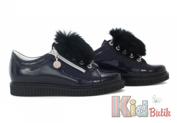 Купити Туфлі темно-синього кольору з хутряним помпоном Bartek 18-48618/SZ/1IHX на КідБутік Туфлі темно-синього кольору з хутряним помпоном Bartek 18-48618/SZ/1IHX