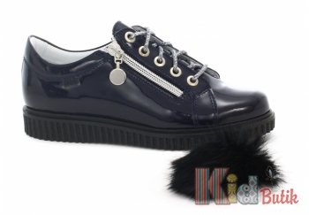 Купити Туфлі темно-синього кольору з хутряним помпоном Bartek 18-48618/SZ/1IHX на КідБутік Туфлі темно-синього кольору з хутряним помпоном Bartek 18-48618/SZ/1IHX