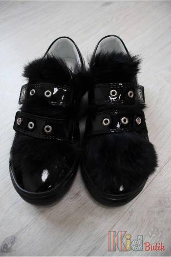 Купити Туфельки з натуральним хутром для дівчинки Bartek 19-65125/SZ/FSX на КідБутік Туфельки з натуральним хутром для дівчинки Bartek 19-65125/SZ/FSX