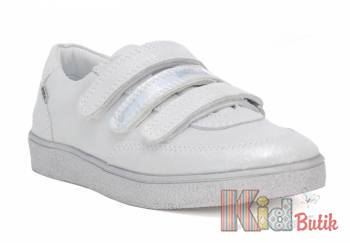 Купить Мокасины для девочки с серебристым напылением Bartek 20-78651/1R1 на КидБутик Мокасины для девочки с серебристым напылением Bartek 20-78651/1R1