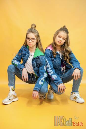 Купить Джинсовая куртка для девочки A-yugi Jeans Аю20-38Зл(17093) на КидБутик Джинсовая куртка для девочки A-yugi Jeans Аю20-38Зл(17093)