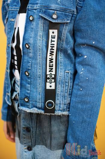 Купить Куртка джинсовая с фатиновой рюшей A-yugi Jeans Аю20-30(17099) на КидБутик Куртка джинсовая с фатиновой рюшей A-yugi Jeans Аю20-30(17099)