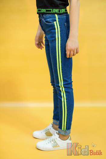 Купити Джинси скіні синього кольору з лампасами A-yugi Jeans Аю20-51Сн(9188) на КідБутік Джинси скіні синього кольору з лампасами A-yugi Jeans Аю20-51Сн(9188)
