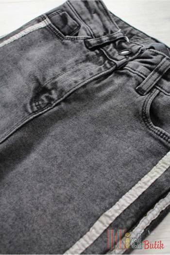 Купити Джинси скіні сірого кольору з лампасами A-yugi Jeans Аю20-51Чор(9188) на КідБутік Джинси скіні сірого кольору з лампасами A-yugi Jeans Аю20-51Чор(9188)