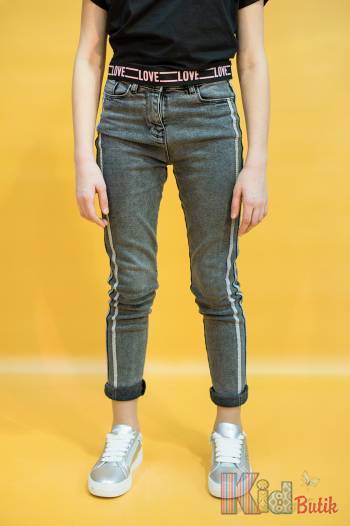 Купити Джинси скіні сірого кольору з лампасами A-yugi Jeans Аю20-51Чор(9188) на КідБутік Джинси скіні сірого кольору з лампасами A-yugi Jeans Аю20-51Чор(9188)