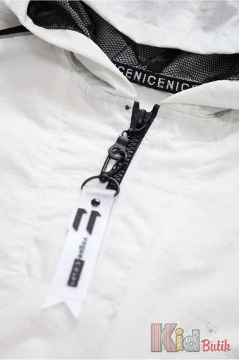 Купити Вітровка молочного кольору з чорними лампасами A-yugi Jeans Аю20-50Бл(17103) на КідБутік Вітровка молочного кольору з чорними лампасами A-yugi Jeans Аю20-50Бл(17103)