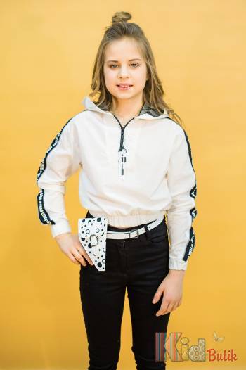 Купити Вітровка молочного кольору з чорними лампасами A-yugi Jeans Аю20-50Бл(17103) на КідБутік Вітровка молочного кольору з чорними лампасами A-yugi Jeans Аю20-50Бл(17103)