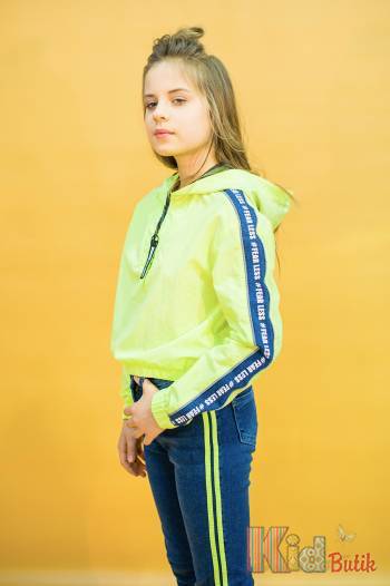 Купити Вітровка яскраво-салатового кольору A-yugi Jeans Аю20-50Зл(17103) на КідБутік Вітровка яскраво-салатового кольору A-yugi Jeans Аю20-50Зл(17103)