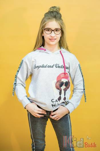 Купити Худі з принтом у вигляді стильної дівчинки. Studio Kids СК20-7(6007) на КідБутік Худі з принтом у вигляді стильної дівчинки. Studio Kids СК20-7(6007)
