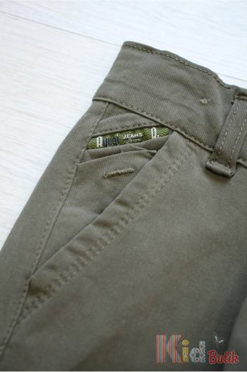 Купить Штаны слим цвета хаки для мальчика A-yugi Jeans Аю20-23Зл(1109) на КидБутик Штаны слим цвета хаки для мальчика A-yugi Jeans Аю20-23Зл(1109)