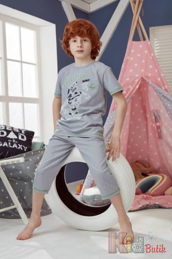 Купить Пижама с бриджами "Freestyle" для мальчика 6-7 лет Donella 11517 на КидБутик Пижама с бриджами "Freestyle" для мальчика 6-7 лет Donella 11517