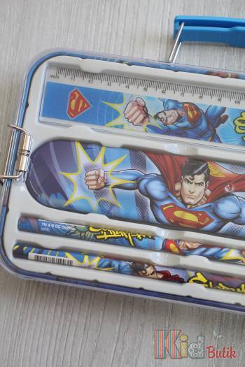 Купить Пенал металлический Superman Другие бренды 75028 на КидБутик Пенал металлический Superman Другие бренды 75028