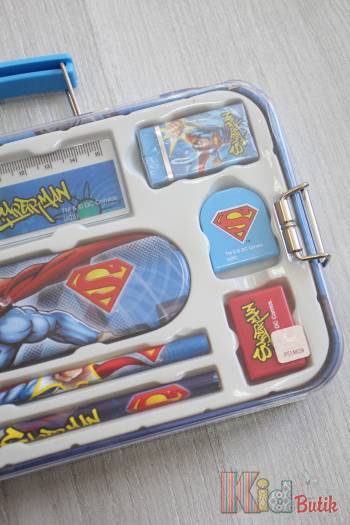 Купить Пенал металлический Superman Другие бренды 75028 на КидБутик Пенал металлический Superman Другие бренды 75028