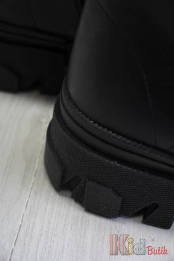 Купити Черевики з тракторною підошвою для дівчат Bistfor 20-06403/821ут на КідБутік Черевики з тракторною підошвою для дівчат Bistfor 20-06403/821ут
