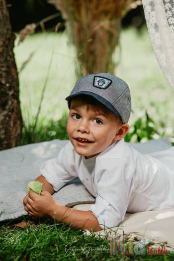 Купити Бейс однотонний з нашивкою для хлопчика Dylan Jamiks Я21-8 на КідБутік Бейс однотонний з нашивкою для хлопчика Dylan Jamiks Я21-8