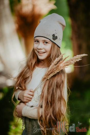 Купити Шапка світло-сіра в'язана з люрексом Daisy "Міккі" Jamiks Я21-6ср. на КідБутік Шапка світло-сіра в'язана з люрексом Daisy "Міккі" Jamiks Я21-6ср.