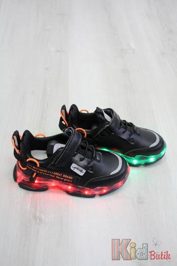 Купить Кроссовки черного цвета с LED подошвой Jong-Golf 21-В10227-0 на КидБутик Кроссовки черного цвета с LED подошвой Jong-Golf 21-В10227-0