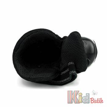 Купити Черевики чорного кольору для маленького хлопчика Bartek 21-1382-R54L на КідБутік Черевики чорного кольору для маленького хлопчика Bartek 21-1382-R54L