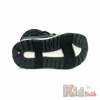 Купити Черевики чорного кольору для маленького хлопчика Bartek 21-1382-R54L на КідБутік Черевики чорного кольору для маленького хлопчика Bartek 21-1382-R54L