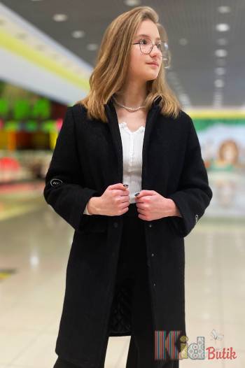 Купить Пальто оверсайз черное с нашивками для девочки Teen mood ТМ21-8 на КидБутик Пальто оверсайз черное с нашивками для девочки Teen mood ТМ21-8