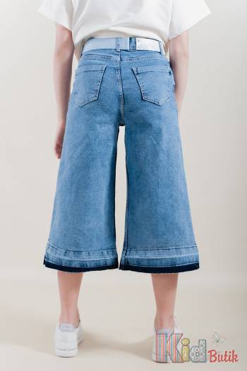 Купити Джинси-кюлоти укороченого крою для дівчинки A-yugi Jeans Аю22-13(9316) на КідБутік Джинси-кюлоти укороченого крою для дівчинки A-yugi Jeans Аю22-13(9316)