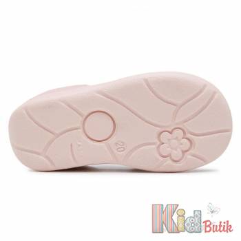 Купити Босоніжки декоровані бантиком для дівчинки Bartek 23-11128007 на КідБутік Босоніжки декоровані бантиком для дівчинки Bartek 23-11128007