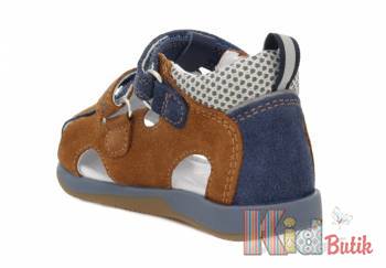 Купить Босоножки с закрытыми пальчиками Bartek 22-81772-003 на КидБутик Босоножки с закрытыми пальчиками Bartek 22-81772-003