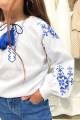 Купить Вышиванка белого цвета с синей вышивкой для девочки Зроблено з турботою Мв24-10Сн на КидБутик Вышиванка белого цвета с синей вышивкой для девочки Зроблено з турботою Мв24-10Сн - фото 5