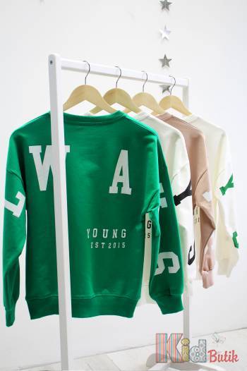 Купить Свитшот бежевого цвета с надписью always young MiniModa Мі23-1Беж на КидБутик Свитшот бежевого цвета с надписью always young MiniModa Мі23-1Беж