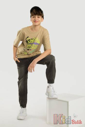 Купити Футболка oversize сіро-бежевого відтінку для тінейджера Reporter Young Р23-4(0440B-03-230) на КідБутік Футболка oversize сіро-бежевого відтінку для тінейджера Reporter Young Р23-4(0440B-03-230)