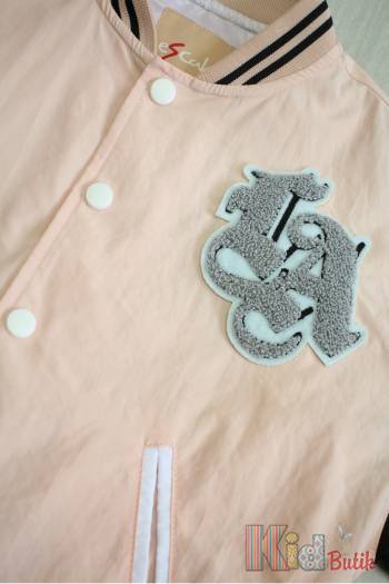 Купить Бомбер в розовом цвете для девочки Escabel Kids Ес23-35(3209) на КидБутик Бомбер в розовом цвете для девочки Escabel Kids Ес23-35(3209)
