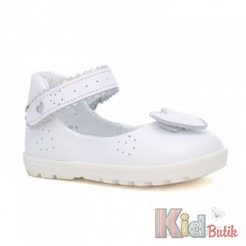 Купити Туфлі білі з сердечком для маленької дівчинки Bartek 23-71195-B87 на КідБутік Туфлі білі з сердечком для маленької дівчинки Bartek 23-71195-B87