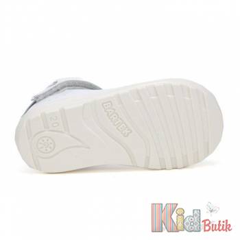 Купити Туфлі білі з сердечком для маленької дівчинки Bartek 23-71195-B87 на КідБутік Туфлі білі з сердечком для маленької дівчинки Bartek 23-71195-B87