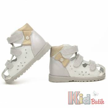 Купить Босоножки белые с бантиком для девочки Bartek 23-81789-001 на КидБутик Босоножки белые с бантиком для девочки Bartek 23-81789-001