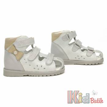 Купить Босоножки белые с бантиком для девочки Bartek 23-81789-001 на КидБутик Босоножки белые с бантиком для девочки Bartek 23-81789-001