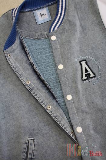 Купить Бомбер светло-синий "А" для мальчика A-yugi Jeans Аю23-23(17157) на КидБутик Бомбер светло-синий "А" для мальчика A-yugi Jeans Аю23-23(17157)