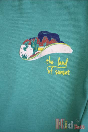 Купить Футболка бирюзовая "The land of sunset" для мальчика NK Unsea НК23-21(44606) на КидБутик Футболка бирюзовая "The land of sunset" для мальчика NK Unsea НК23-21(44606)
