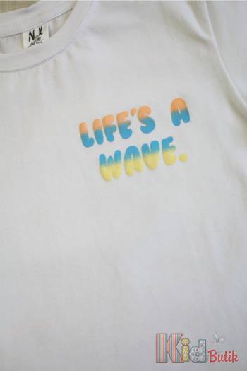 Купить Футболка белая "Life's a Wave" для мальчика NK Unsea НК23-22Бл(44608) на КидБутик Футболка белая "Life's a Wave" для мальчика NK Unsea НК23-22Бл(44608)