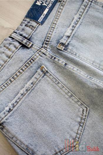 Купить Джинсы мом светлые рваные для девочки A-yugi Jeans Аю23-35(5378) на КидБутик Джинсы мом светлые рваные для девочки A-yugi Jeans Аю23-35(5378)