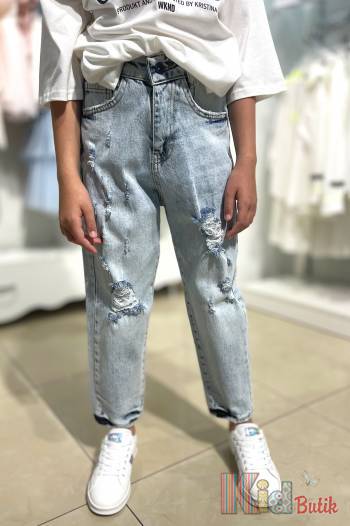 Купить Джинсы мом светлые рваные для девочки A-yugi Jeans Аю23-35(5378) на КидБутик Джинсы мом светлые рваные для девочки A-yugi Jeans Аю23-35(5378)