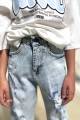 Купить Джинсы мом светлые рваные для девочки A-yugi Jeans Аю23-35(5378) на КидБутик Джинсы мом светлые рваные для девочки A-yugi Jeans Аю23-35(5378) - фото 4
