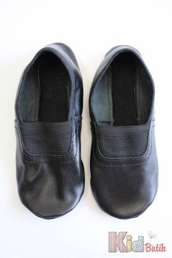 Купить Чешки черные для маленького ребенка Dance Shoes Jong-Golf 001Чрн на КидБутик Чешки черные для маленького ребенка Dance Shoes Jong-Golf 001Чрн