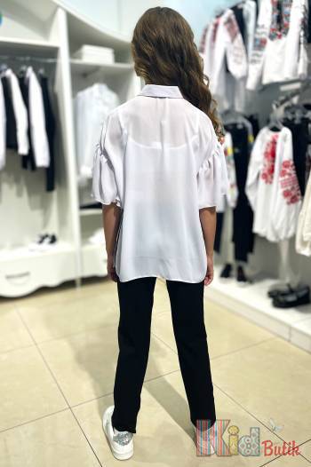Купить Блузка с расклешенными рукавами для девочки Sly S23-2(112) на КидБутик Блузка с расклешенными рукавами для девочки Sly S23-2(112)