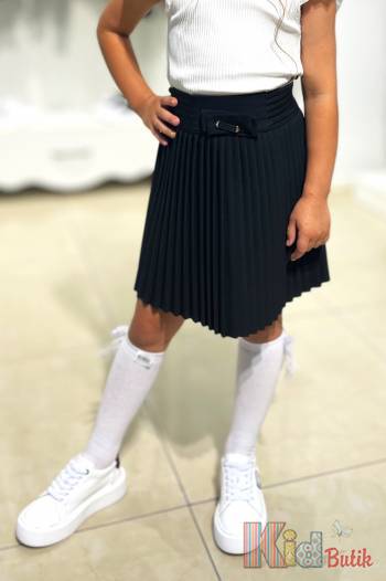 Купить Юбка черная в узкую складку для девочки Sen Kids Т24-3(27-838) на КидБутик Юбка черная в узкую складку для девочки Sen Kids Т24-3(27-838)